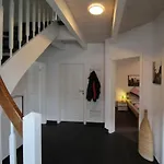 Διαμέρισμα With 3 Bedrooms