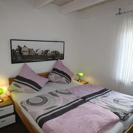 With 3 Bedrooms Apartamento *