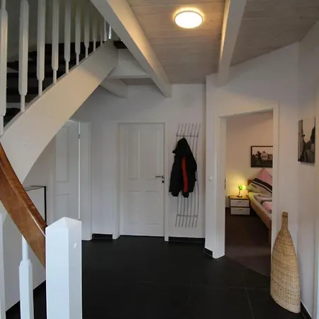 Апартаменты With 3 Bedrooms