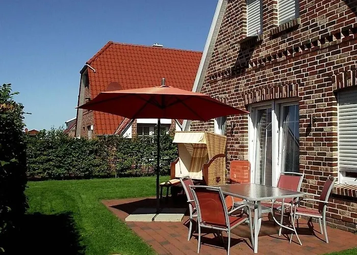 Apartament With 3 Bedrooms *